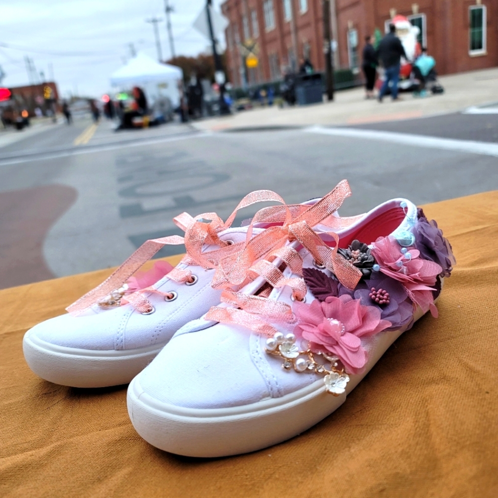 Handmade shoes with flowers